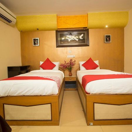 Hotel O Golden Moments Siliguri Exterior foto