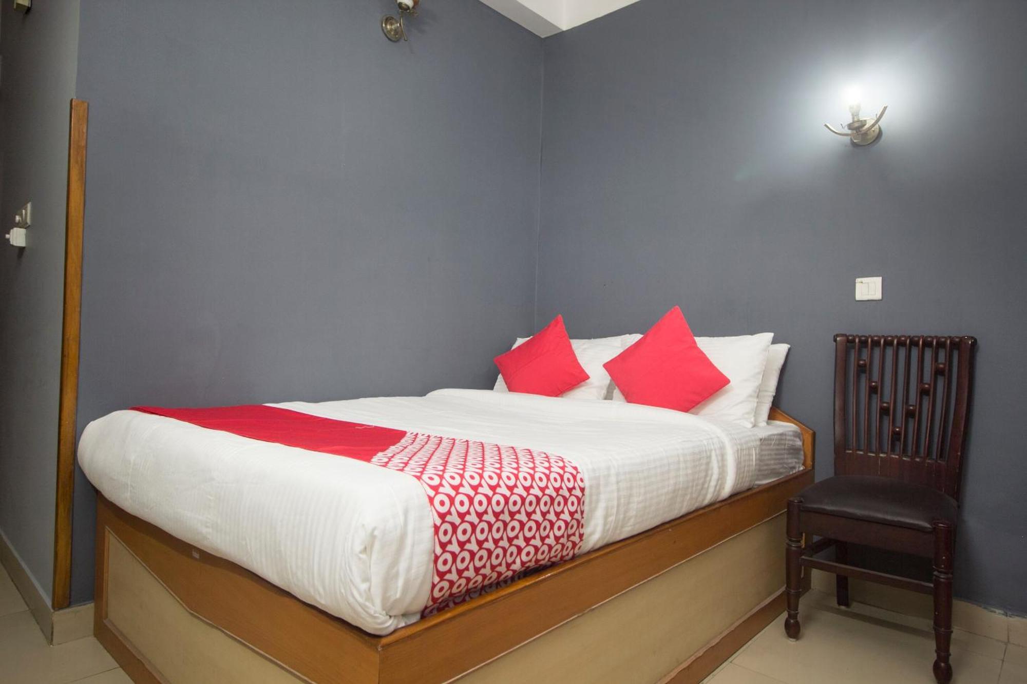 Hotel O Golden Moments Siliguri Exterior foto
